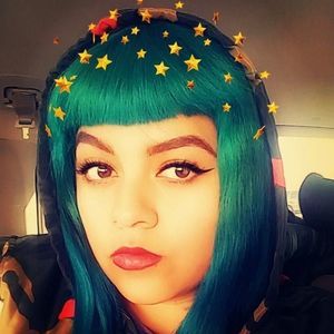 Meet your Posher, Dalia
